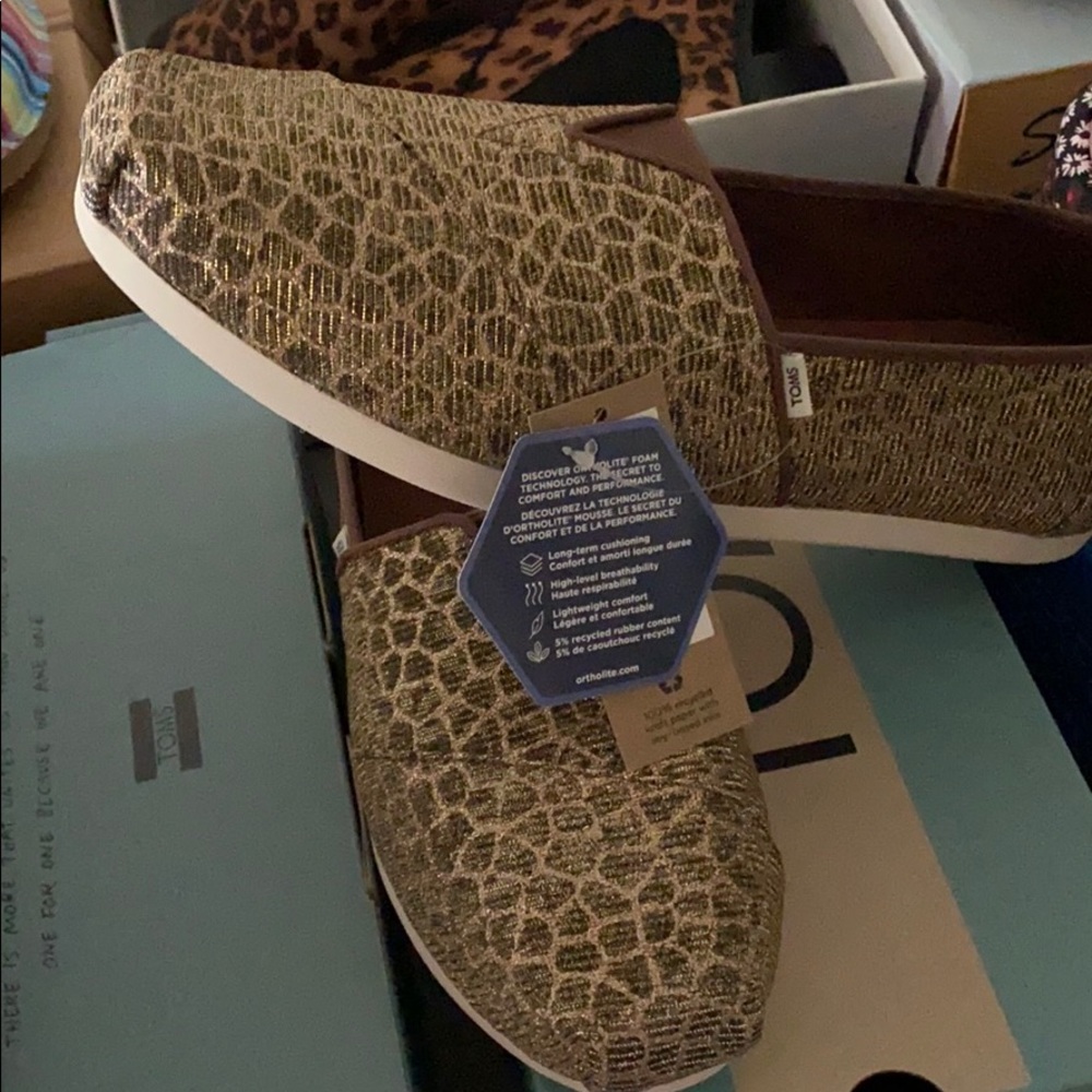 Toms animal print- that sparkle